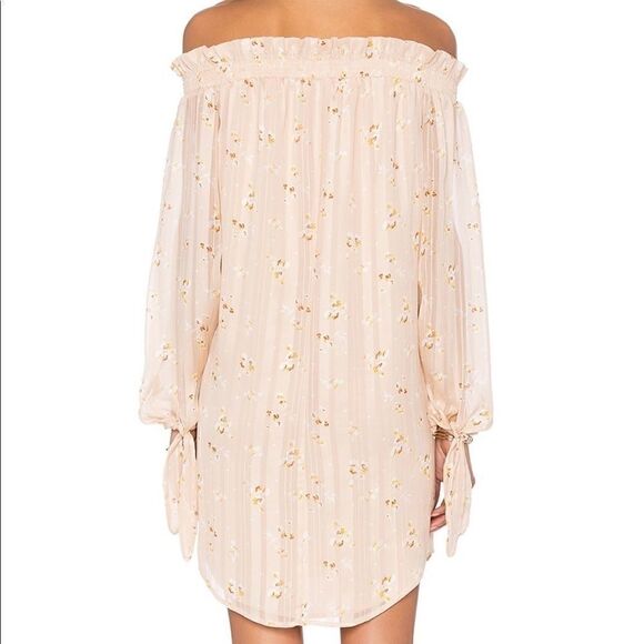 WAYF Off Shoulder Dress in Pink Bouquet Print - Picture 3 of 10